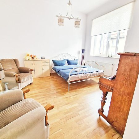 Apartament Beatrice Przemyśl Buitenkant foto